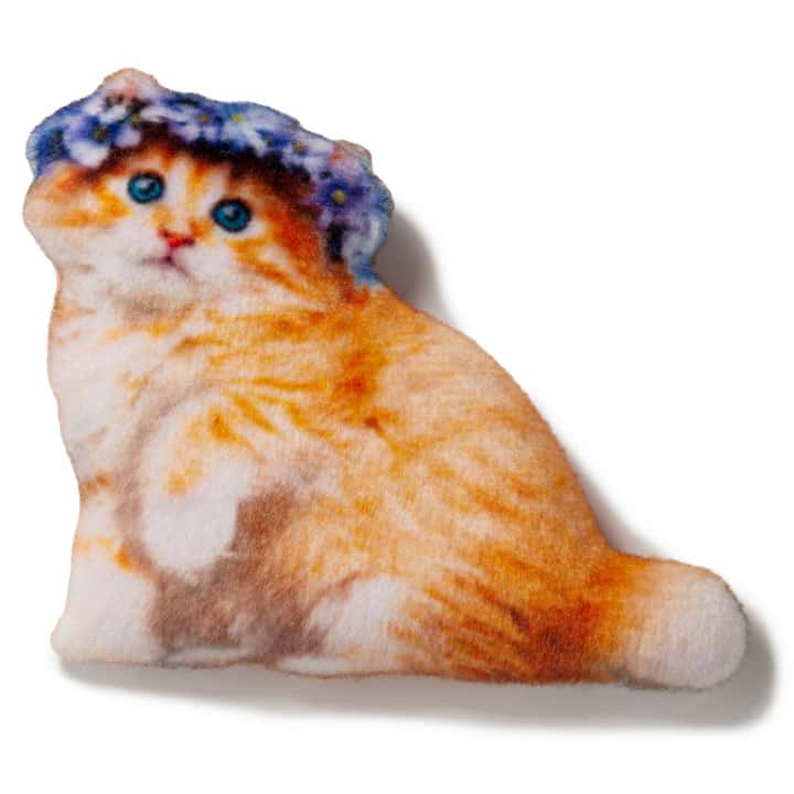Magnet Red kitten with a wreath - фото 1