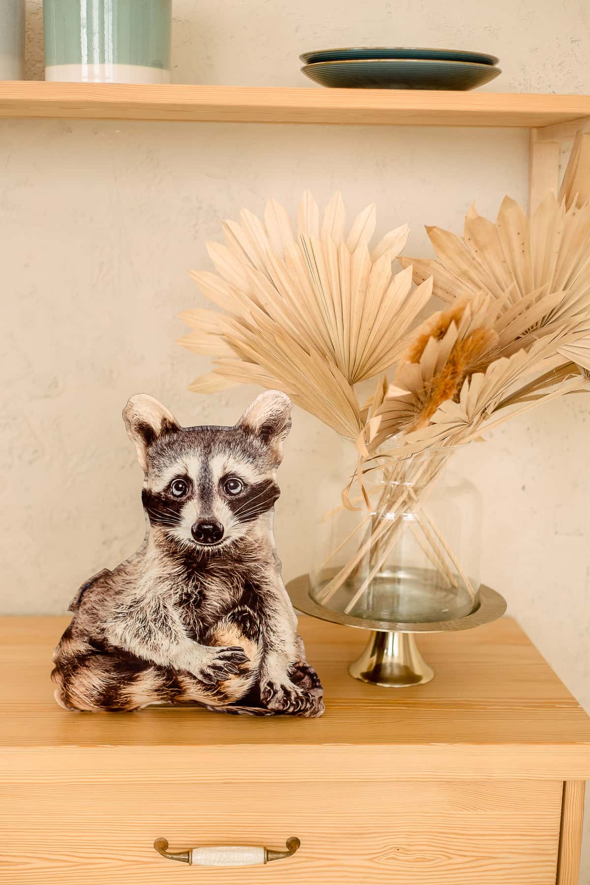 Realistic Raccoon pillow toy - фото 3